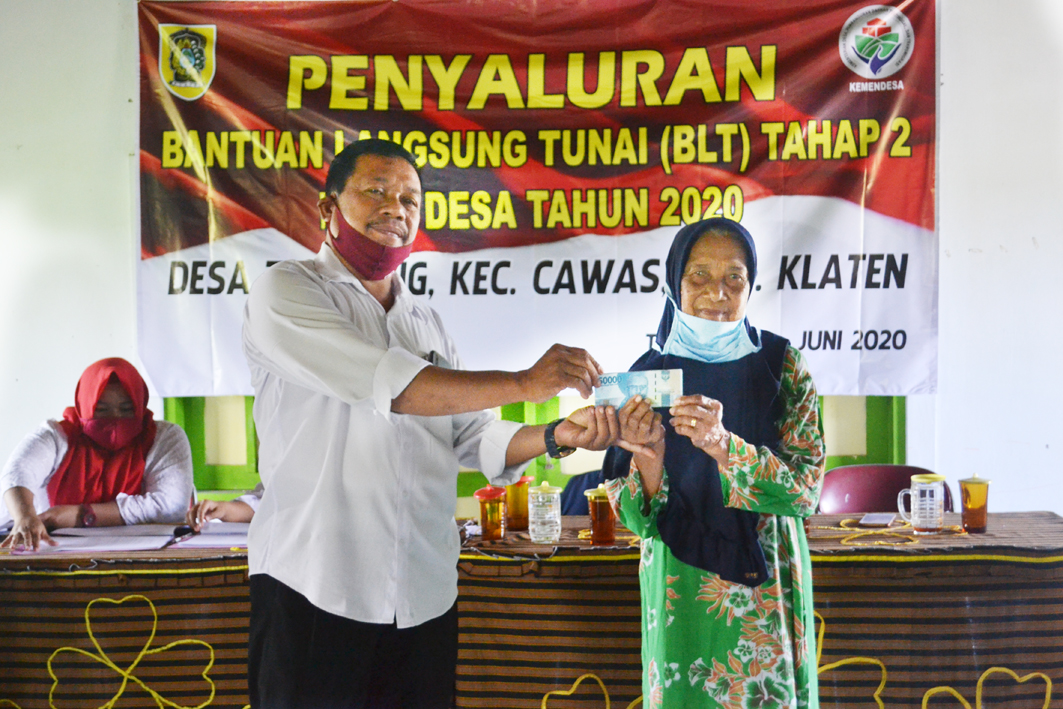 Tidak Ada Pungutan Apapun Terkait Bansos Di Desa Tlingsing